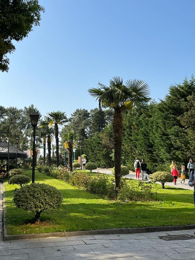 Old Clty Hotel Μπατούμι Εξωτερικό φωτογραφία