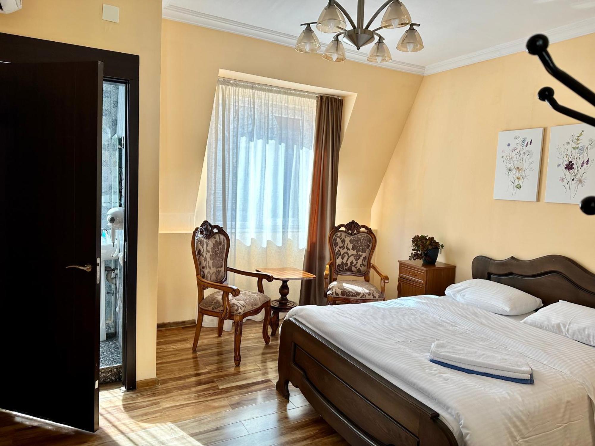 Old Clty Hotel Μπατούμι Εξωτερικό φωτογραφία