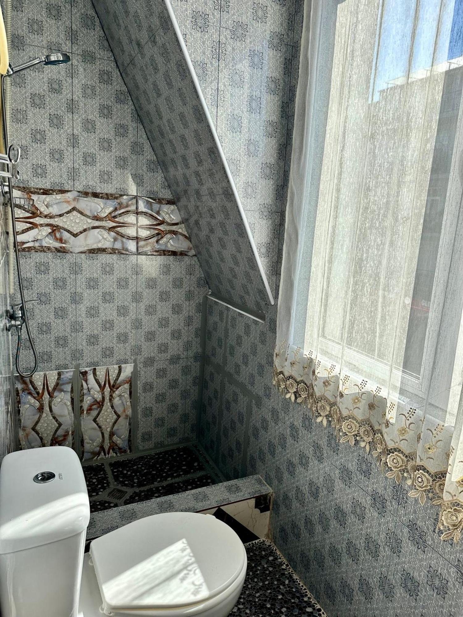 Old Clty Hotel Μπατούμι Εξωτερικό φωτογραφία