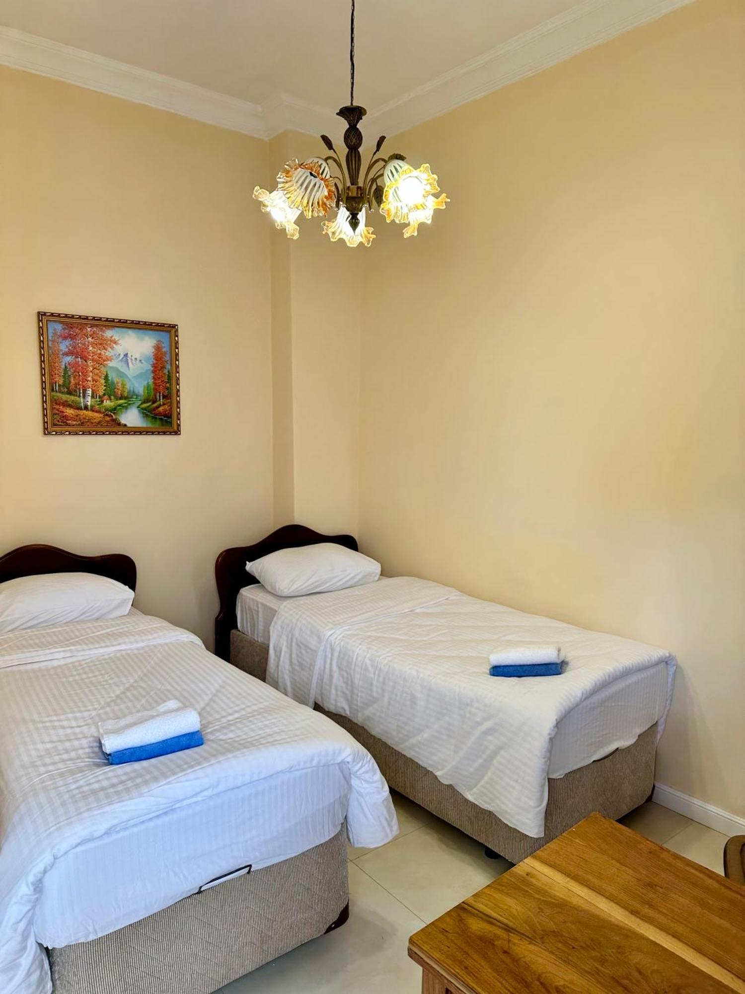 Old Clty Hotel Μπατούμι Εξωτερικό φωτογραφία